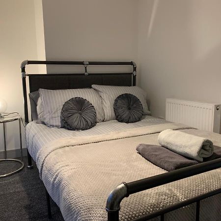 Cosy Cottage In Redcar - Workstays Uk Wilton  외부 사진