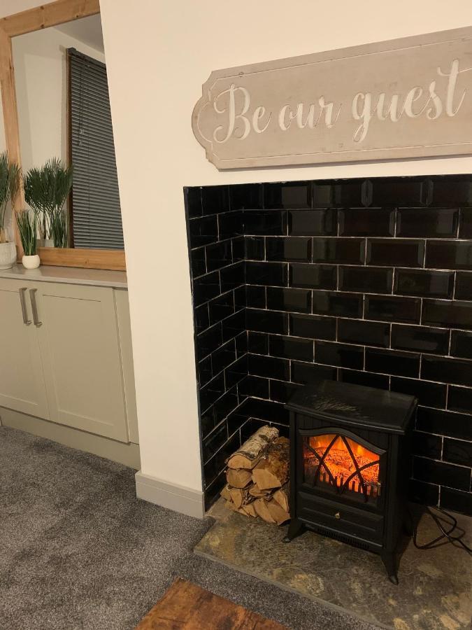 Cosy Cottage In Redcar - Workstays Uk Wilton  외부 사진